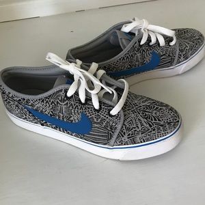 Patterned Nike SB shoes
